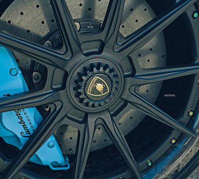 Фото дисков Savini SV10 на Lamborghini Huracan