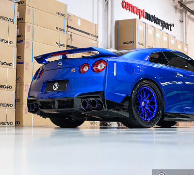Фото дисков HRE 520 на Nissan GT-R