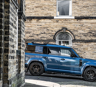 Фото дисков Kahn G06 на Land Rover Defender II