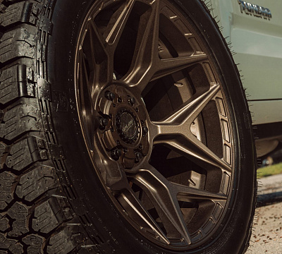 Фото дисков 4PLAY 4P83 на Toyota Tundra III