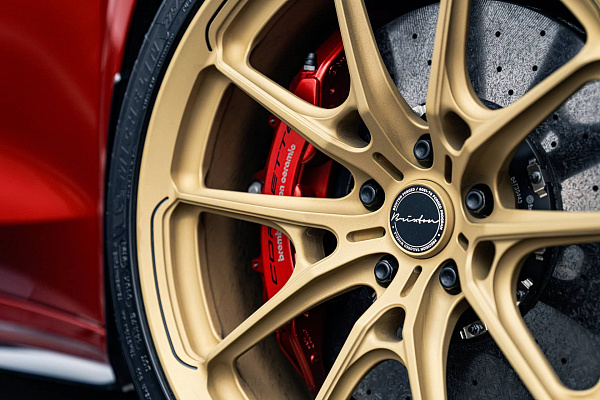 Фото дисков Brixton Forged PF11 R / RS Сатиновое золото на Chevrolet Corvette C8
