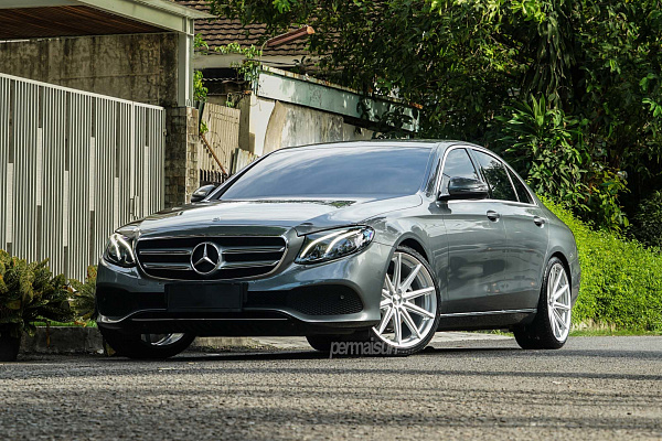 Mercedes-Benz E-Class (W213)
