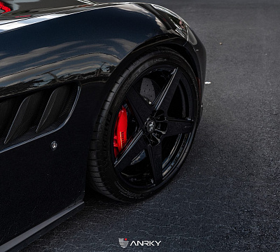 Фото дисков Anrky RS5.1 на Ferrari GTC4Lusso