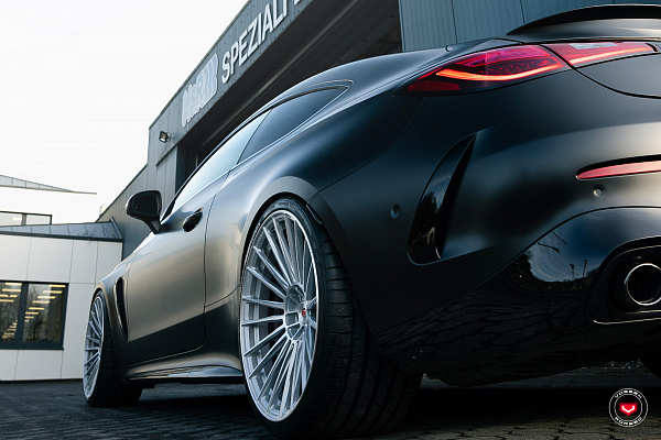 Фото дисков Vossen S17-04 Глянцевый лак на Mercedes-Benz CLE