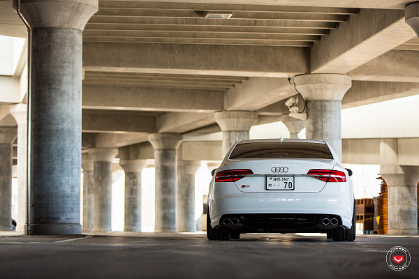 Фото дисков Vossen CG-205 Сатиновый лак на Audi A/S 8 (D4)