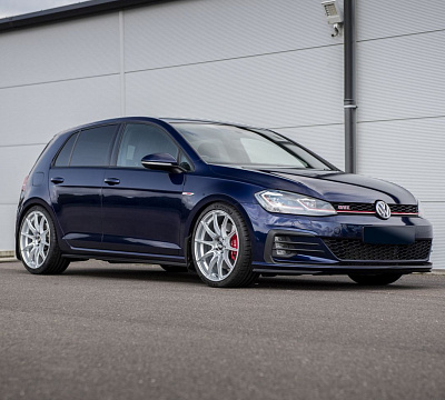 Фото дисков Bola FLB на Volkswagen Golf VII