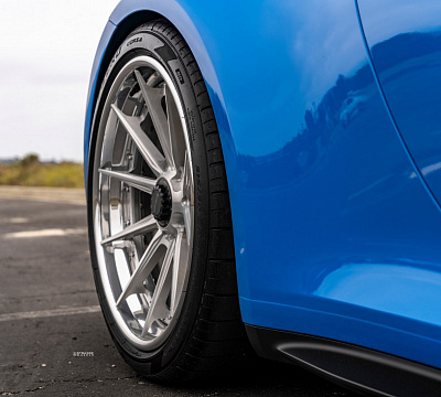 Фото дисков Strasse Wheels SV10 Deep Concave FS на Porsche 911 VIII