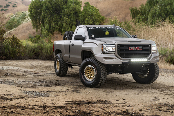 Фото дисков Black Rhino PRIMM  на GMC Sierra III