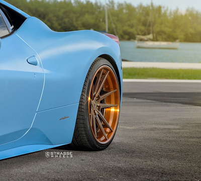 Фото дисков Strasse Wheels SV1 Deep Concave FS на Ferrari 458