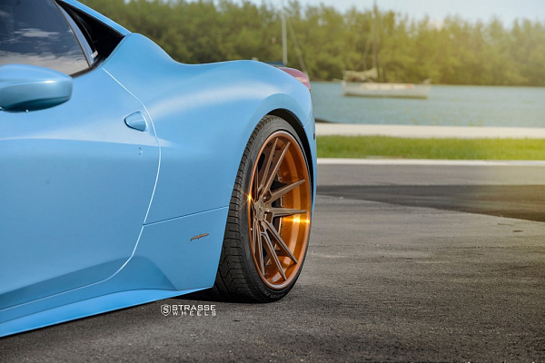 Фото дисков Strasse Wheels SV1 Deep Concave FS Сатиновая темная бронза на Ferrari 458