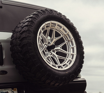 Фото дисков Vossen HFX-1 (6-Lug) на Ford Bronco