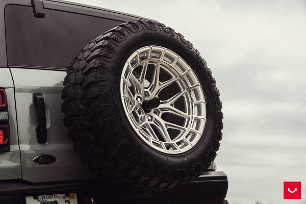 Фото дисков Vossen HFX-1 (6-Lug) Серебро на Ford Bronco
