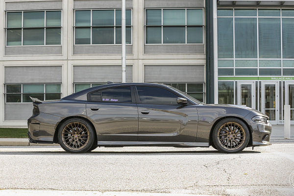 Фото дисков Vossen EVO-6T Сатиновая бронза на Dodge Charger VII