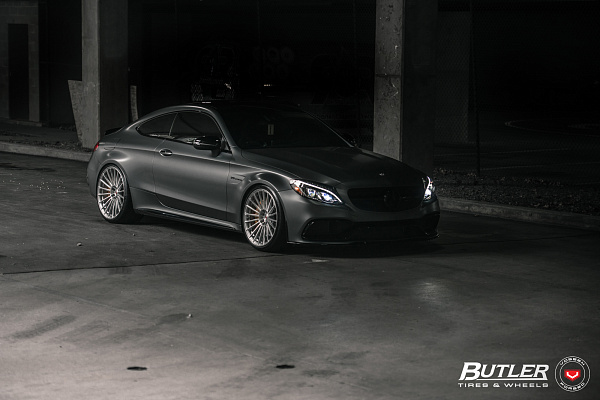 Фото дисков Vossen S17-04 Глянцевый темный лак на Mercedes-Benz C-Class (W205)