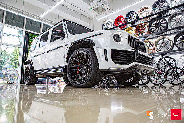 Фото дисков Vossen UV-1 Черный глянец на Mercedes-Benz G-Class III