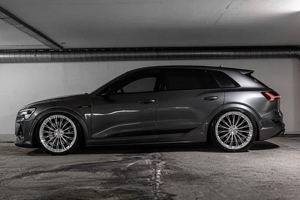 Фото дисков ST Wheels ST11 Полированный лак на Audi E-tron