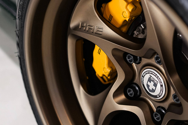 Фото дисков HRE 522 Сатиновая бронза на Porsche 911 IV