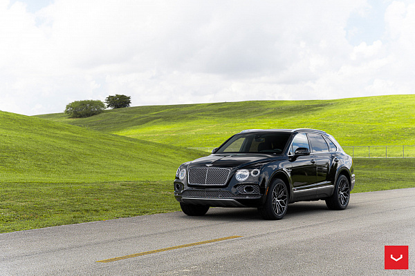 Фото дисков Vossen HF-2 Алмазная проточка на Bentley Bentayga