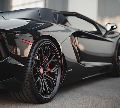 Фото дисков Brixton Forged PF10-RS на Lamborghini Aventador