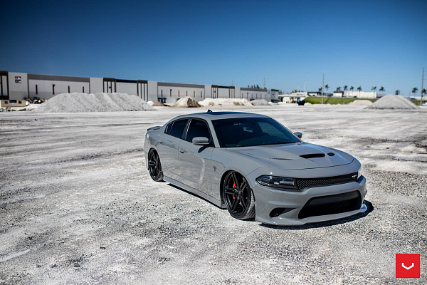 Фото дисков Vossen HF-1 Черный сатин на Dodge Charger VII