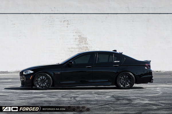 Фото дисков BC Forged HCS04 Глянцевый темный лак на BMW 5/M5 (F10)
