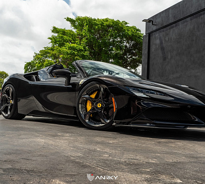 Фото дисков Anrky XR-205 на Ferrari SF90