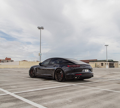 Фото дисков Anrky AN34 на Porsche Panamera III