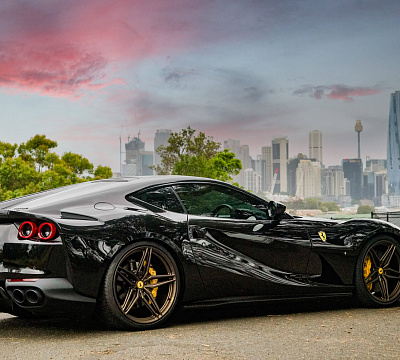 Фото дисков HRE P107SC на Ferrari 812