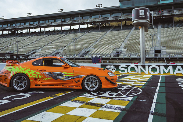 Фото дисков Motegi Racing MF416 Battle V Сатиновый графит на Toyota Supra A80