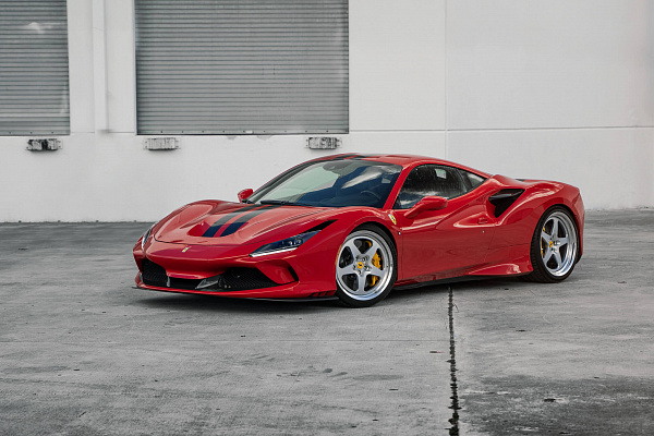 Фото дисков HRE 527 Сатиновый лак на Ferrari F8