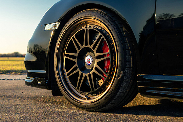 Фото дисков HRE 301 Черный сатин на Porsche 911 VI