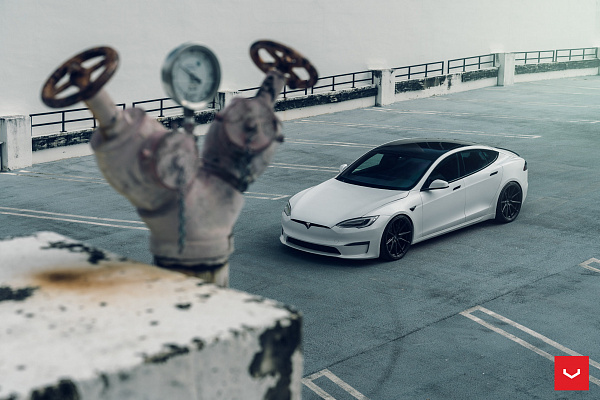 Фото дисков Vossen HF-3 Черный сатин на Tesla Model S