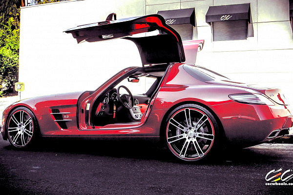 Фото дисков CEC C883 Сатиновый лак на Mercedes-Benz SLS AMG