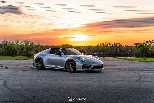 Фото дисков Anrky AN10 Глянцевый лак на Porsche 911 VIII