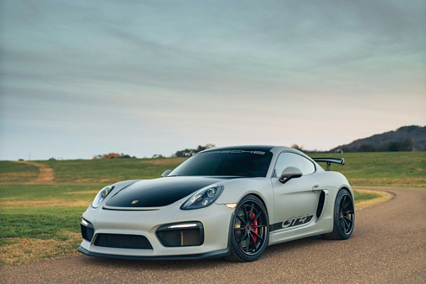 Фото дисков Brixton Forged R11-R Черный сатин на Porsche Cayman II