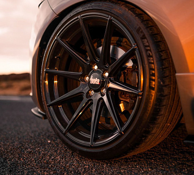 Фото дисков Bola CSR на Volkswagen Scirocco III