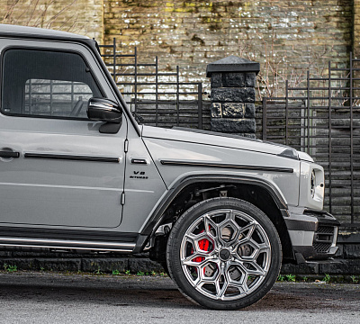 Фото дисков Kahn Type 57 RS на Mercedes-Benz G-Class III
