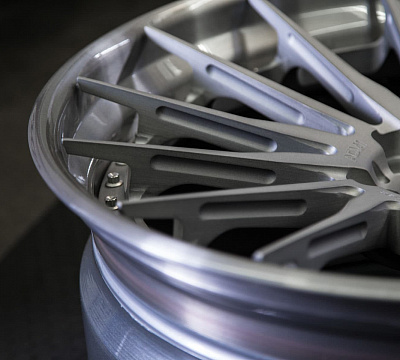 ADV.1 ADV15R Track Spec CS