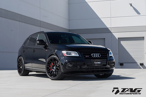 Фото дисков HRE 300M Черный сатин на Audi Q5 (8R)