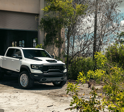 Фото дисков Vossen HF6-5 на Ram 1500 V