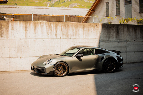 Фото дисков Vossen S17-06 Сатиновая бронза на Porsche 911 VIII