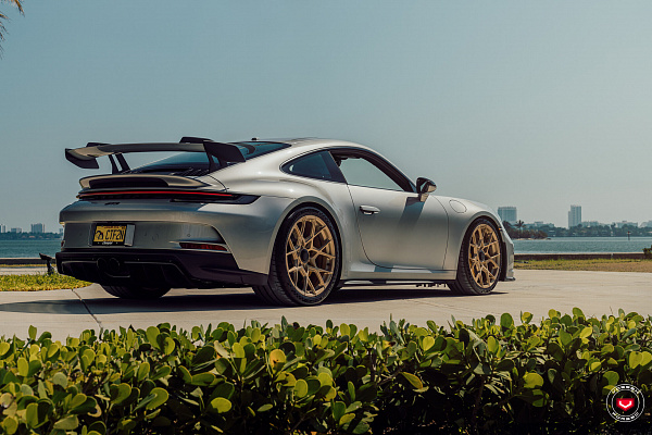 Фото дисков Vossen S21-07 Глянцевая шампань на Porsche 911 VIII