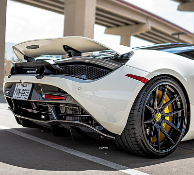 Фото дисков Strasse Wheels SV5 Deep Concave FS на McLaren 720S