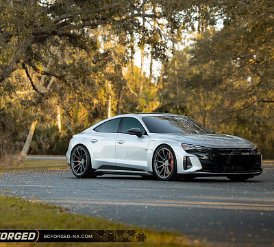 Фото дисков BC Forged RZ10 на Audi E-tron GT