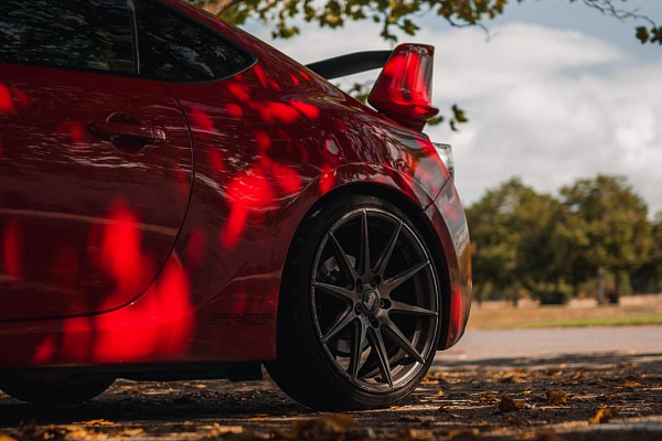 Фото дисков Bola CSR Глянцевый графит на Toyota GT86