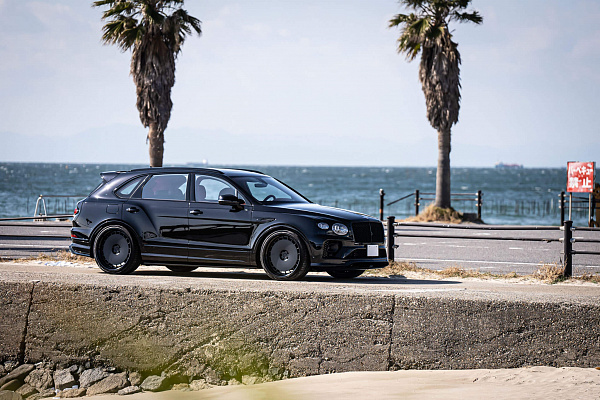 Фото дисков HRE 935 Черный сатин на Bentley Bentayga
