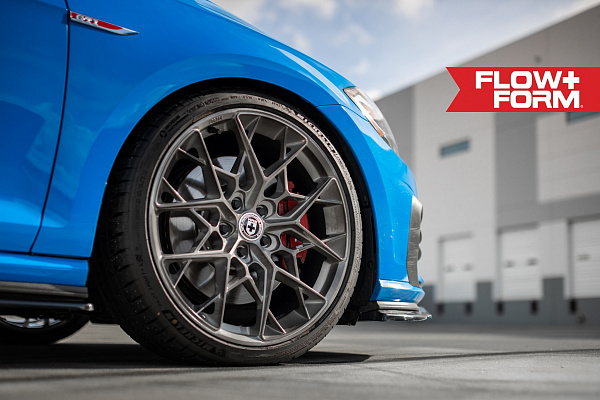Фото дисков HRE FF10 Глянцевый темный лак на Volkswagen Golf VIII