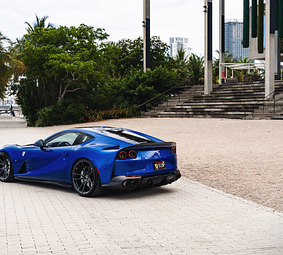 Фото дисков Vossen S17-06 на Ferrari 812