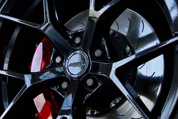 Фото дисков MRR FS06 Черный глянец на Chevrolet Camaro VI