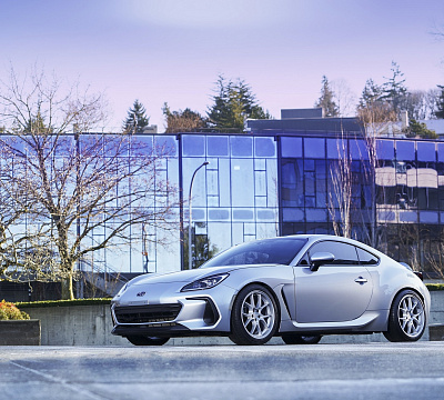 Фото дисков Rotiform LTN-J на Subaru BRZ II